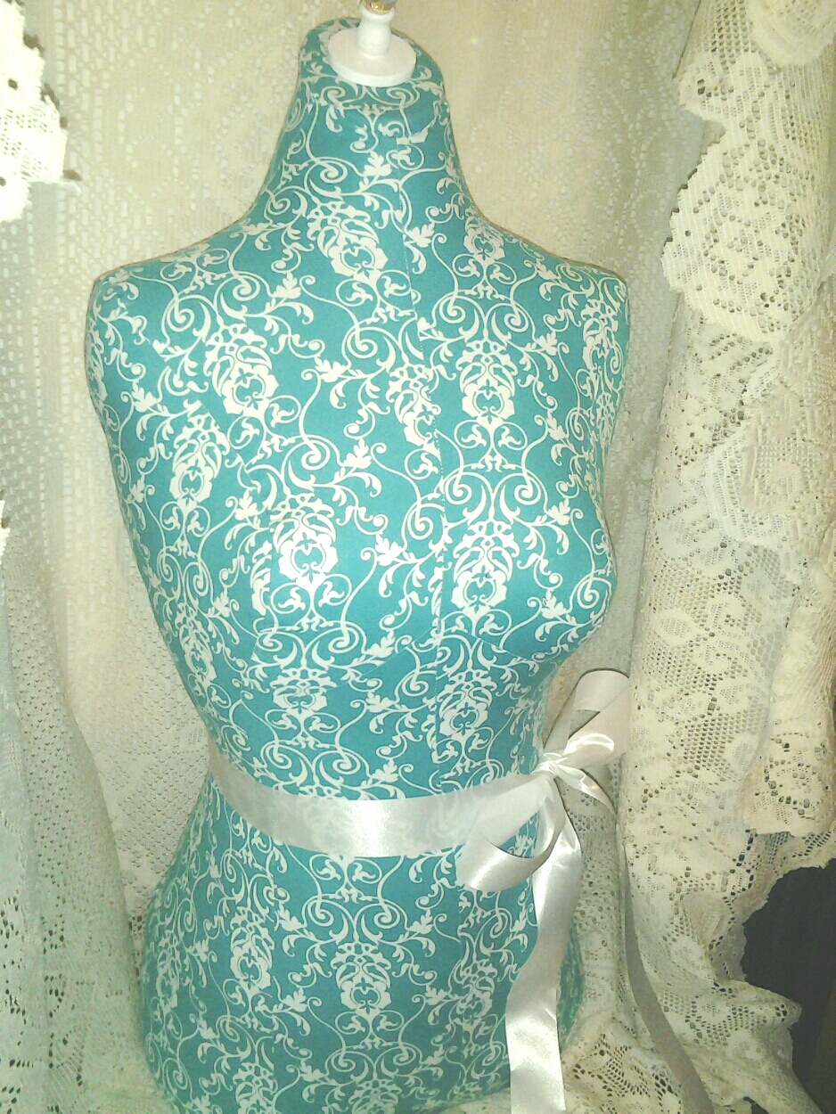 Boutique Centerpiece Dress Form Jewelry Display Stand Turquoise Damask Mannequin Torso Designs Pin Cushion Craft Show Bedroom Decor Organizer